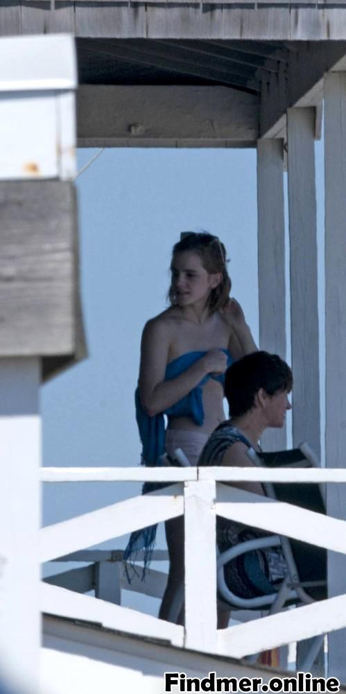 xAc5eXuH  High Quality Celebrity Seximage! Emma Watson  nipple slips and other sexy paparazzi pictures! 09.jpg
